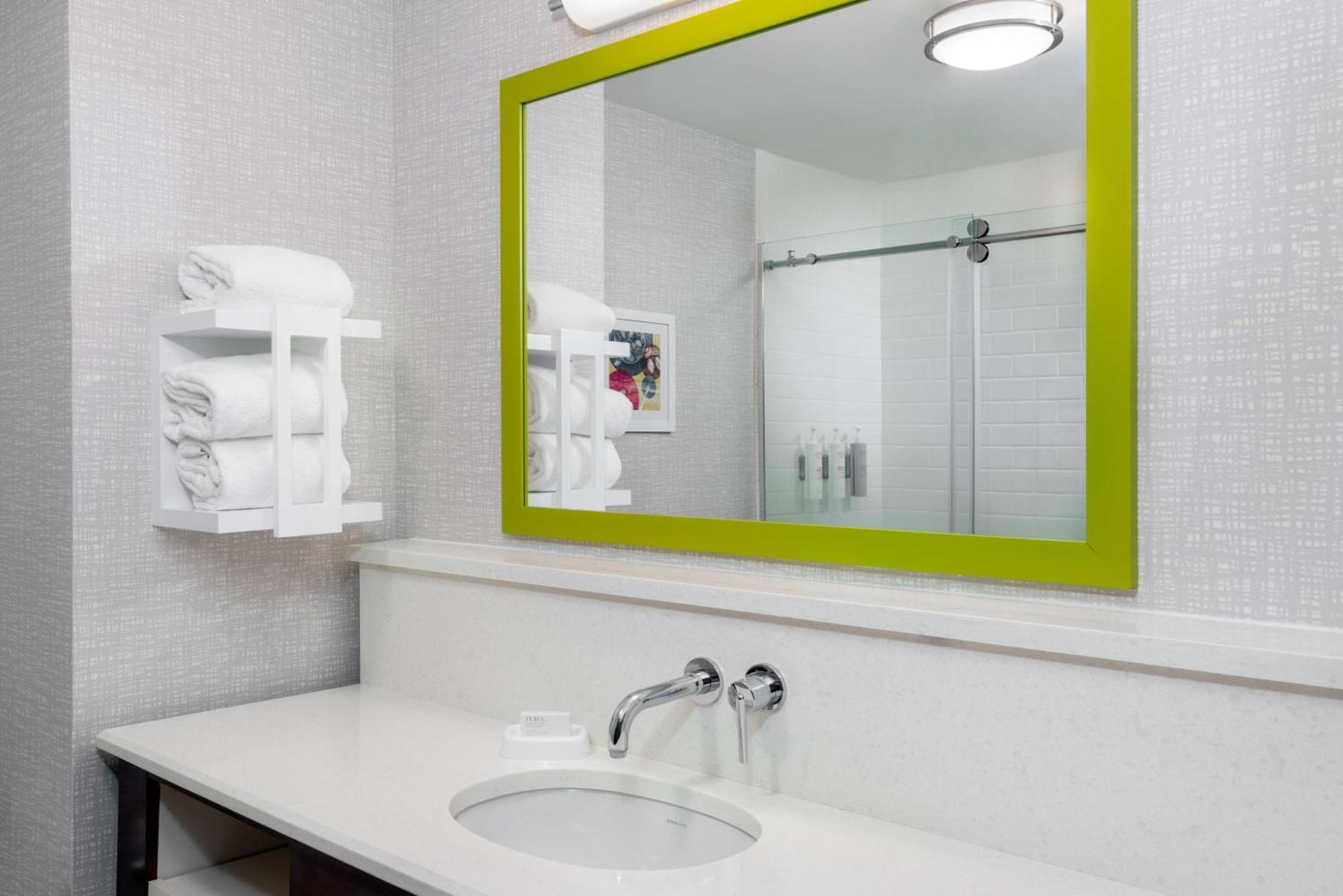 Hampton Inn Coventry-Warwick Area Ngoại thất bức ảnh