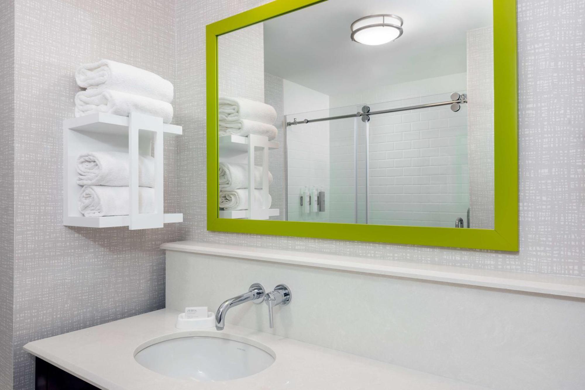 Hampton Inn Coventry-Warwick Area Ngoại thất bức ảnh