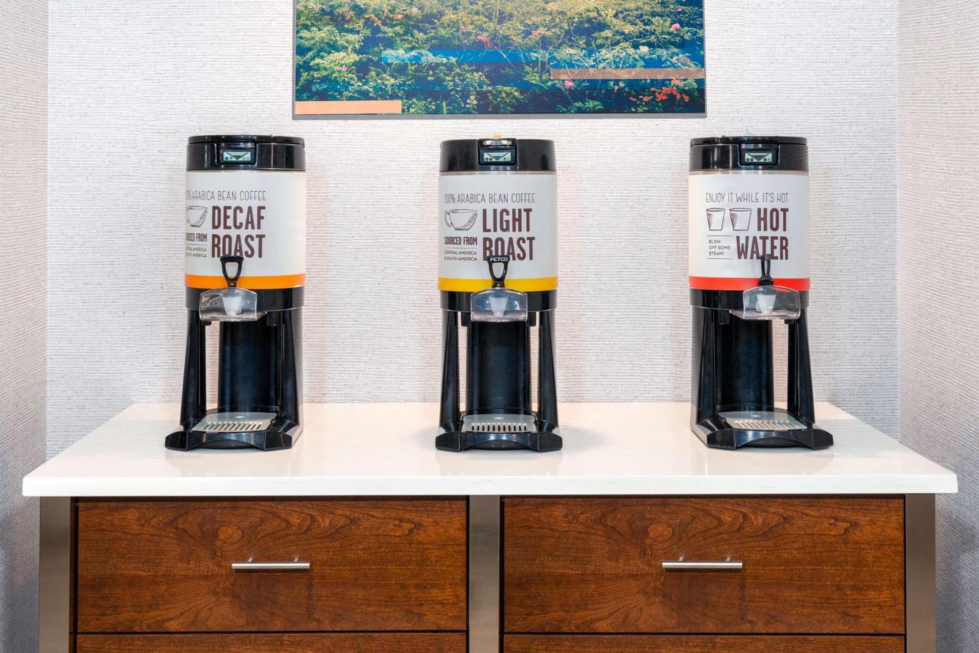 Hampton Inn Coventry-Warwick Area Ngoại thất bức ảnh