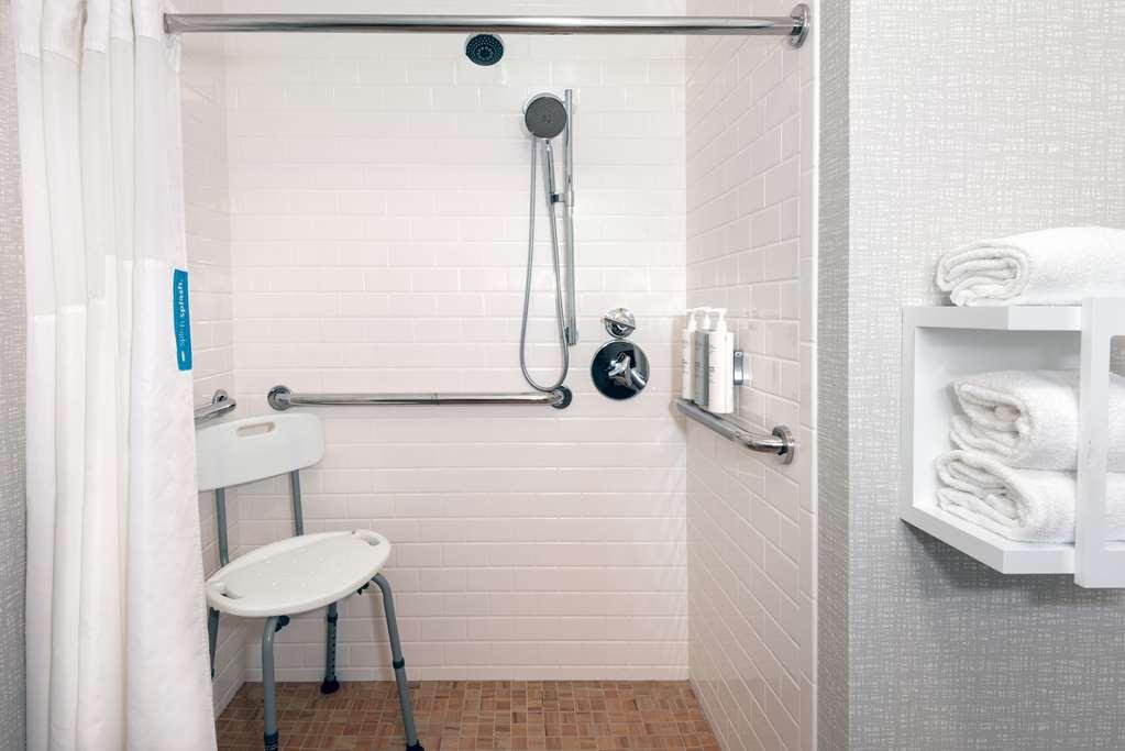 Hampton Inn Coventry-Warwick Area Phòng bức ảnh