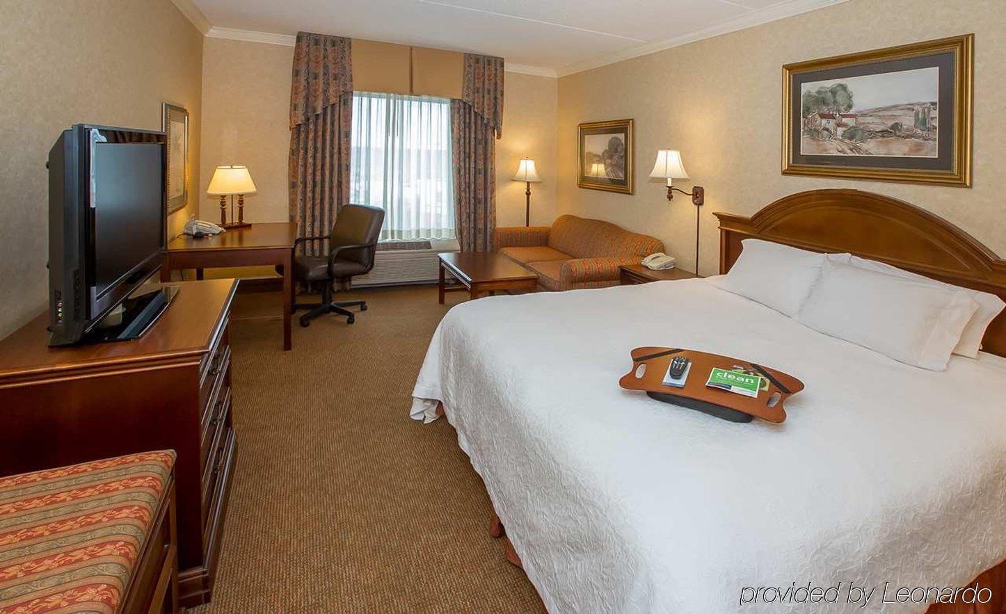 Hampton Inn Coventry-Warwick Area Phòng bức ảnh